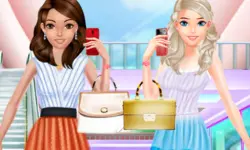 Fashion Girls Shopping For Summer