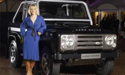 Land Rover Defender SVX Slide