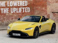 Aston Martin Vantage Roadster Puzzle background